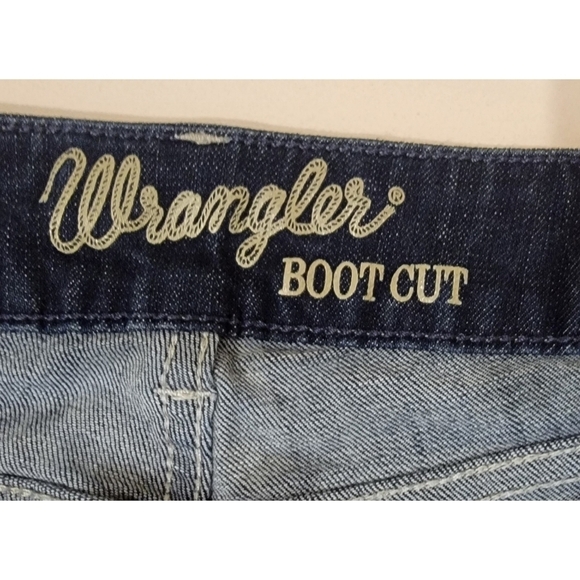 Women's Wrangler bootcut jeans - Picture 7 of 9